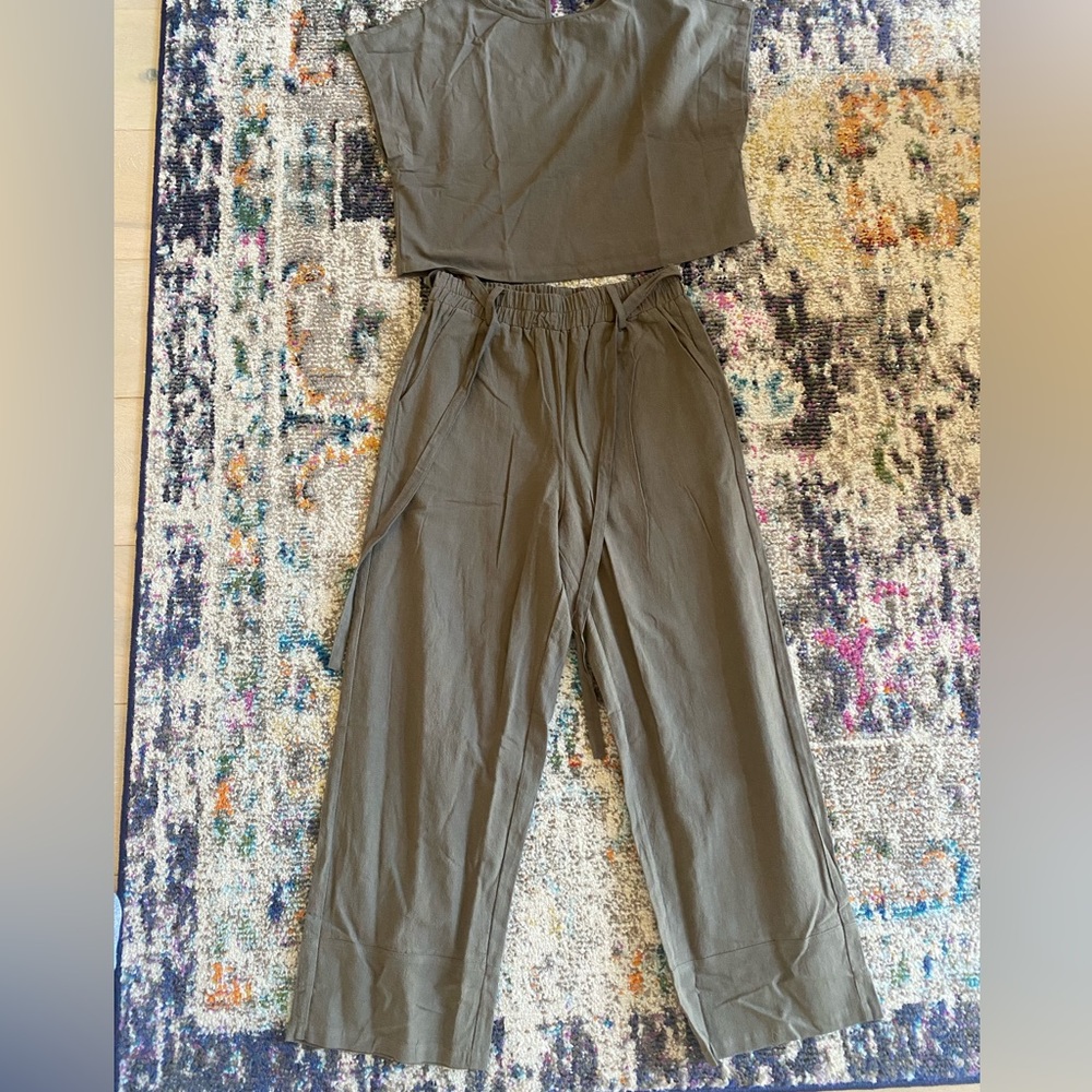 Amazon Green two piece set